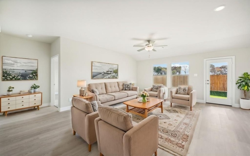 1109 Emberwood Drive, McKinney, TX 75069, 4 Habitaciones Habitaciones , ,3 BañosBaños,Residential,En Venta,1109 Emberwood Drive,20985745