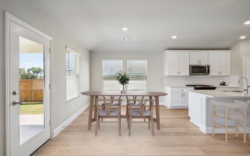 1103 Emberwood Drive, McKinney, TX 75069, 4 Bedrooms Bedrooms, ,3 BathroomsBathrooms,Residential,For Sale,1103 Emberwood Drive,20985843