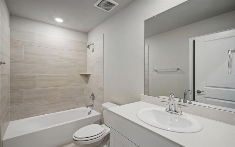 1103 Emberwood Drive, McKinney, TX 75069, 4 Bedrooms Bedrooms, ,3 BathroomsBathrooms,Residential,For Sale,1103 Emberwood Drive,20985843