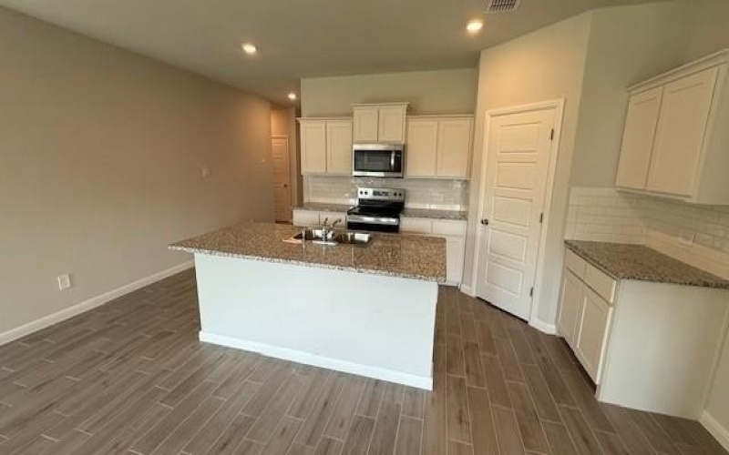 1920 PREAKNESS Drive, Granbury, TX 76049, 4 Habitaciones Habitaciones , ,2 BañosBaños,Residential,En Venta,1920 PREAKNESS Drive,20985985