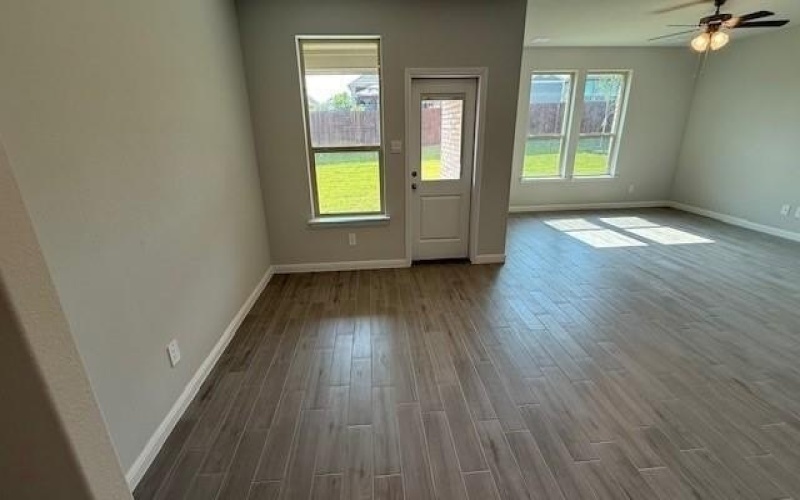 1920 PREAKNESS Drive, Granbury, TX 76049, 4 Habitaciones Habitaciones , ,2 BañosBaños,Residential,En Venta,1920 PREAKNESS Drive,20985985