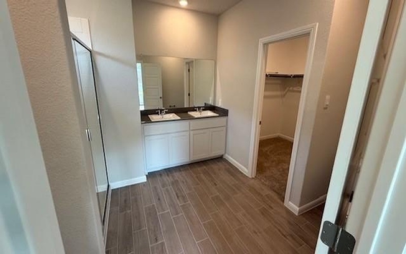 1920 PREAKNESS Drive, Granbury, TX 76049, 4 Habitaciones Habitaciones , ,2 BañosBaños,Residential,En Venta,1920 PREAKNESS Drive,20985985