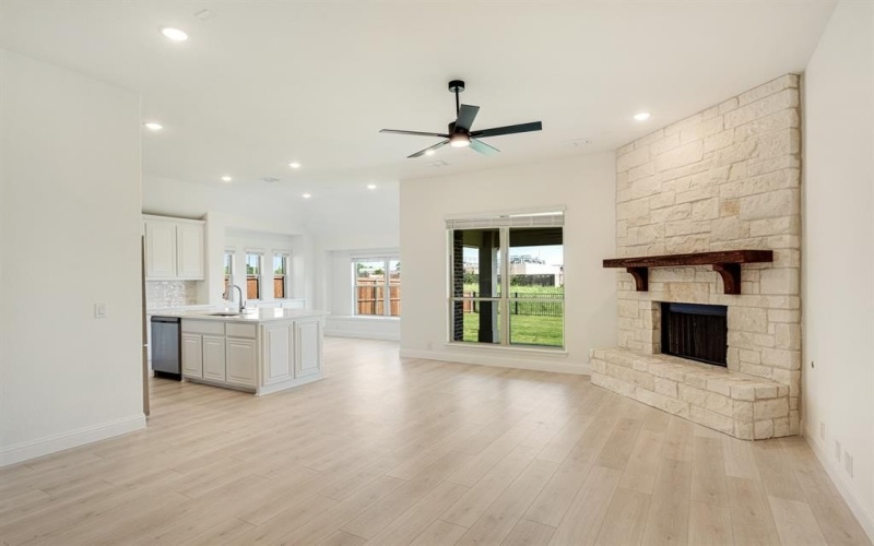 4416 Lupine Estate Drive, Joshua, TX 76058, 3 Bedrooms Bedrooms, ,2 BathroomsBathrooms,Residential,For Sale,4416 Lupine Estate Drive,20986125