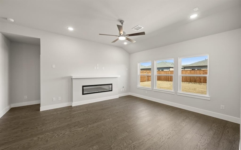 1732 Willow Patch Drive, Denton, TX 76249, 4 Habitaciones Habitaciones , ,2 BañosBaños,Residential,En Venta,1732 Willow Patch Drive,0,20986360