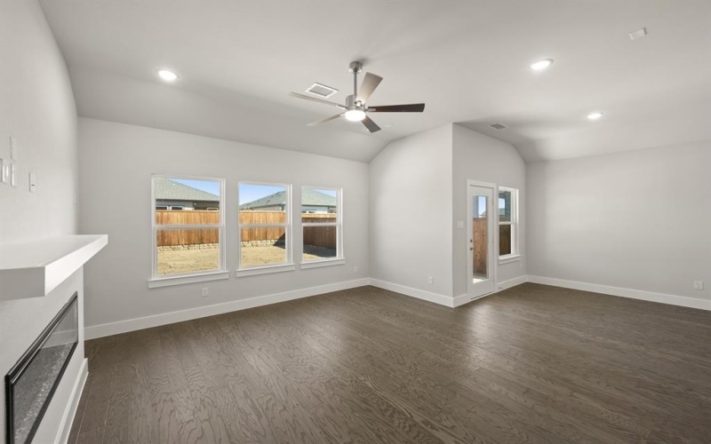 1732 Willow Patch Drive, Denton, TX 76249, 4 Habitaciones Habitaciones , ,2 BañosBaños,Residential,En Venta,1732 Willow Patch Drive,0,20986360