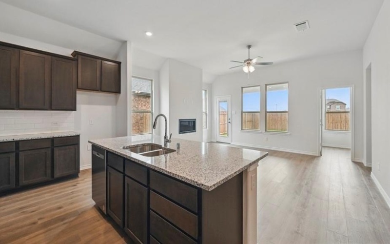 4145 Plateau Drive, Forney, TX 75126, 4 Habitaciones Habitaciones , ,2 BañosBaños,Residential,En Venta,4145 Plateau Drive,20986571