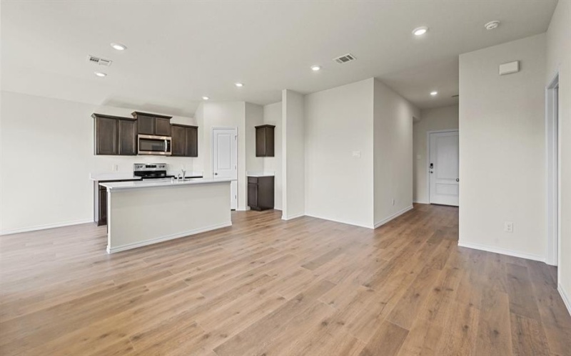 383 Pleasant Colony Drive, Waxahachie, TX 75165, 3 Bedrooms Bedrooms, ,2 BathroomsBathrooms,Residential,For Sale,383 Pleasant Colony Drive,20986599