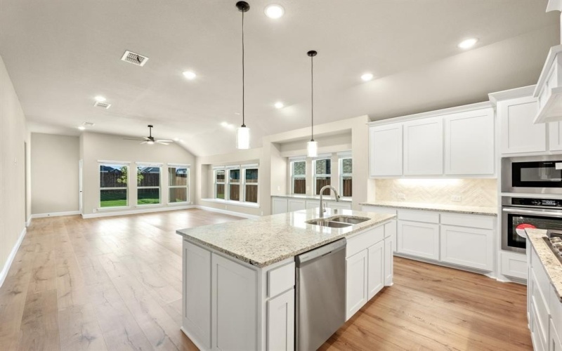 3312 Heathrow Road, Mesquite, TX 75181, 4 Bedrooms Bedrooms, ,3 BathroomsBathrooms,Residential,For Sale,3312 Heathrow Road,20986746