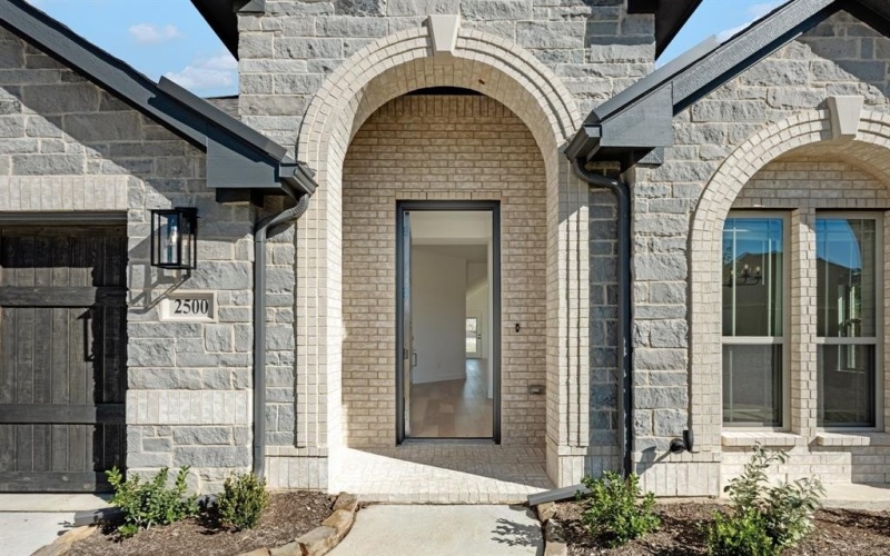 2500 Fischer Lane, Mansfield, TX 76063, 4 Bedrooms Bedrooms, ,3 BathroomsBathrooms,Residential,For Sale,2500 Fischer Lane,20986824