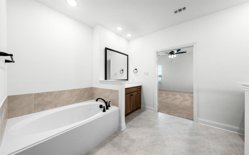 8335 Forest Glade, Greenville, TX 75402, 4 Habitaciones Habitaciones , ,3 BañosBaños,Residential,En Venta,8335 Forest Glade,0,20986946