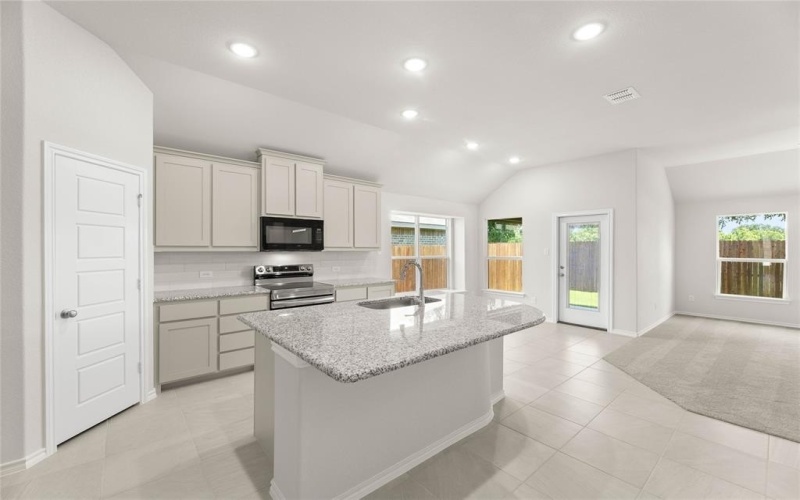 1160 Avery Road, Granbury, TX 76049, 3 Bedrooms Bedrooms, ,2 BathroomsBathrooms,Residential,For Sale,1160 Avery Road,20986949