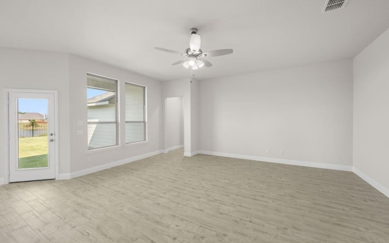 1737 Protection Road, Godley, TX 76044, 4 Habitaciones Habitaciones , ,2 BañosBaños,Residential,En Venta,1737 Protection Road,0,20986970