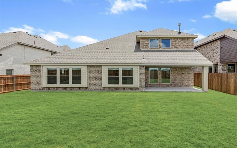 913 Cannes Drive, Red Oak, TX 75154, 5 Bedrooms Bedrooms, ,5 BathroomsBathrooms,Residential,For Sale,913 Cannes Drive,20987055