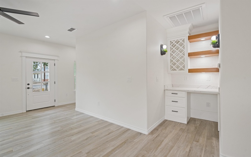 406 E Cortinas, Del Rio, TX 78840, 3 Habitaciones Habitaciones , ,2 BañosBaños,Residential,En Venta,406 E Cortinas,207230
