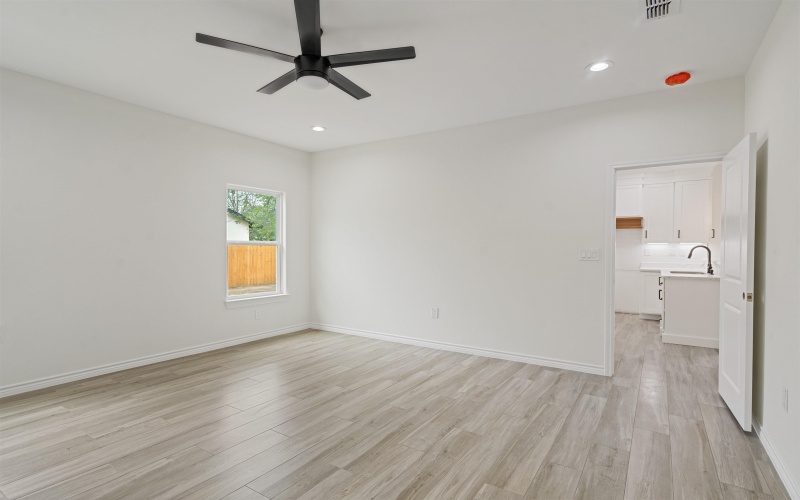 406 E Cortinas, Del Rio, TX 78840, 3 Habitaciones Habitaciones , ,2 BañosBaños,Residential,En Venta,406 E Cortinas,207230