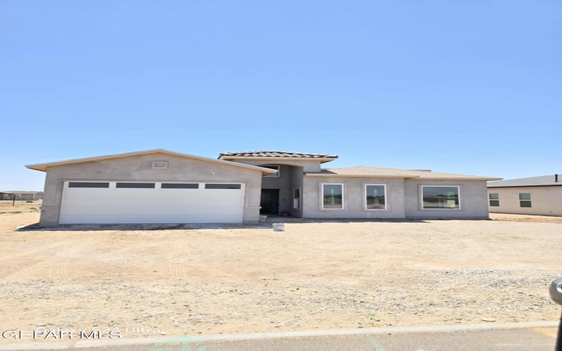 450 Perla Bonita Road, Clint, TX 79836, 4 Bedrooms Bedrooms, ,2 BathroomsBathrooms,Residential,For Sale,450 Perla Bonita Road,0,925650