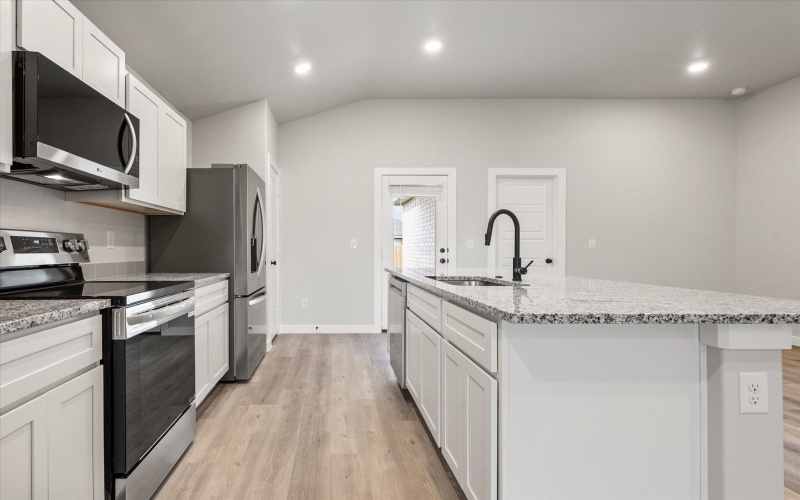 7003 12th Street, Lubbock, TX 79416, 3 Bedrooms Bedrooms, ,2 BathroomsBathrooms,Residential,For Sale,7003 12th Street,202557204