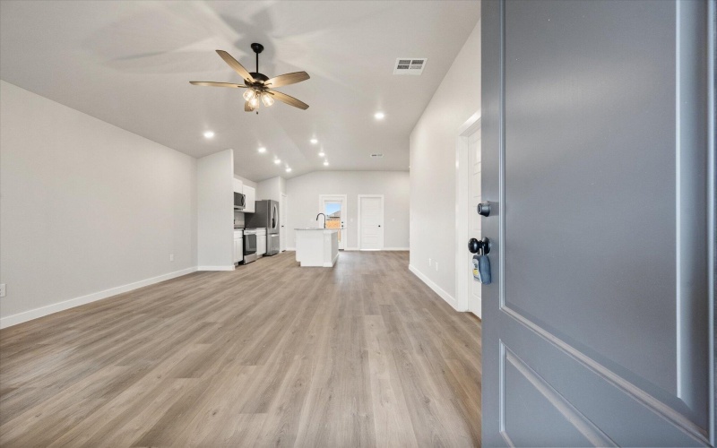 7003 12th Street, Lubbock, TX 79416, 3 Bedrooms Bedrooms, ,2 BathroomsBathrooms,Residential,For Sale,7003 12th Street,202557204