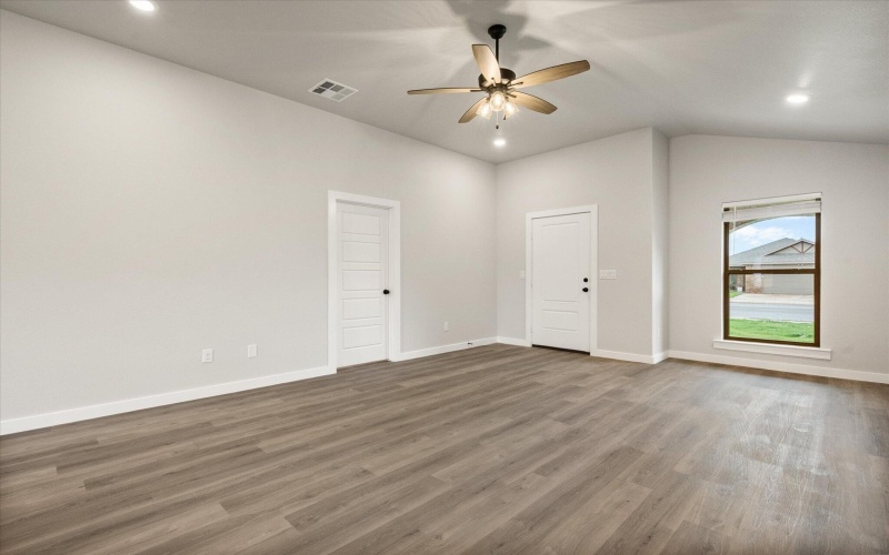 7003 12th Street, Lubbock, TX 79416, 3 Bedrooms Bedrooms, ,2 BathroomsBathrooms,Residential,For Sale,7003 12th Street,202557204