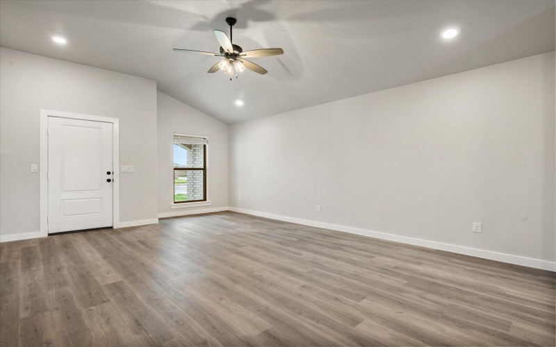 7003 12th Street, Lubbock, TX 79416, 3 Bedrooms Bedrooms, ,2 BathroomsBathrooms,Residential,For Sale,7003 12th Street,202557204