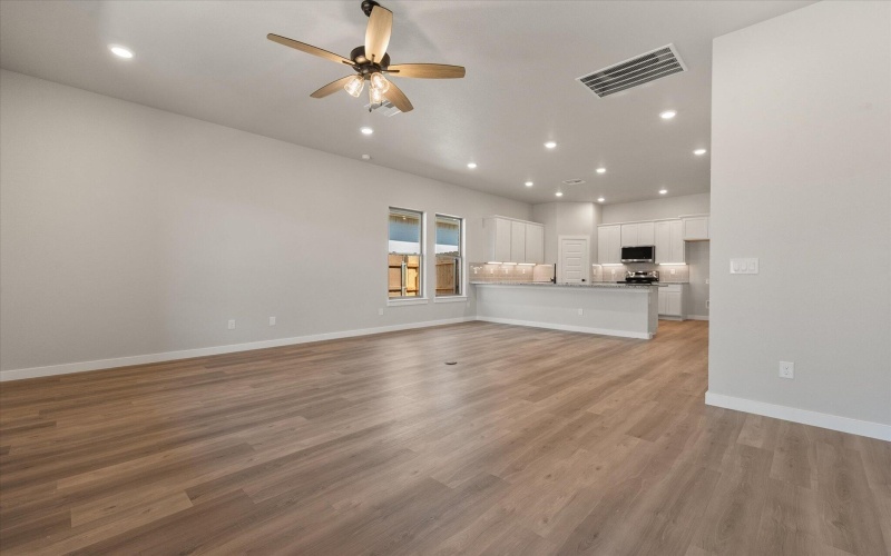 309 E 25th Street, Wolfforth, TX 79382, 3 Bedrooms Bedrooms, ,2 BathroomsBathrooms,Residential,For Sale,309 E 25th Street,0,202557208