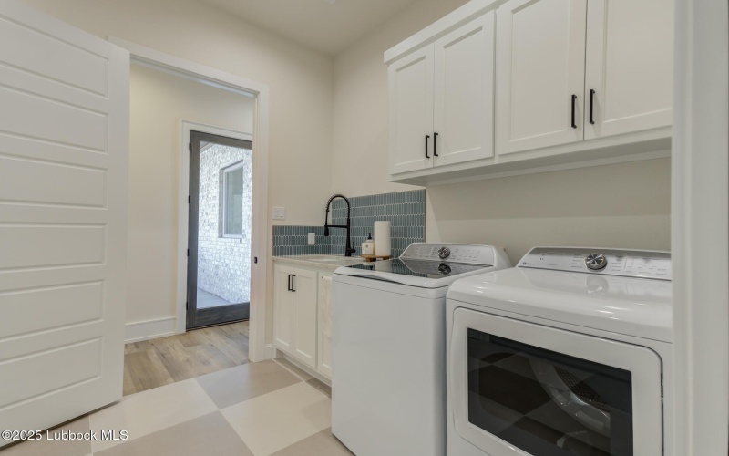 9605 County Rd 7615, Wolfforth, TX 79382, 4 Habitaciones Habitaciones , ,3 BañosBaños,Residential,En Venta,9605 County Rd 7615,202557248