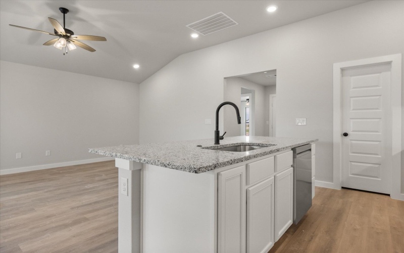 2903 Durham Avenue, Wolfforth, TX 79382, 4 Habitaciones Habitaciones , ,2 BañosBaños,Residential,En Venta,2903 Durham Avenue,202557259