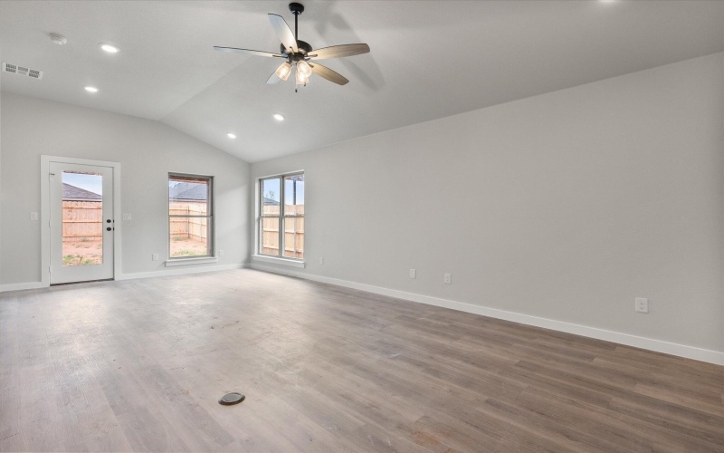 2903 Durham Avenue, Wolfforth, TX 79382, 4 Habitaciones Habitaciones , ,2 BañosBaños,Residential,En Venta,2903 Durham Avenue,202557259