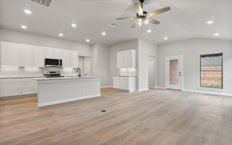 2903 Durham Avenue, Wolfforth, TX 79382, 4 Habitaciones Habitaciones , ,2 BañosBaños,Residential,En Venta,2903 Durham Avenue,202557259