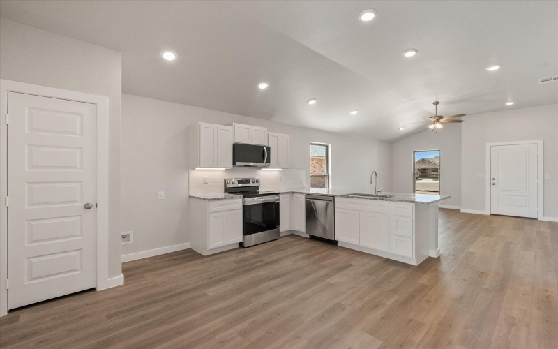 2315 134th Street, Lubbock, TX 79423, 3 Bedrooms Bedrooms, ,2 BathroomsBathrooms,Residential,For Sale,2315 134th Street,202557262