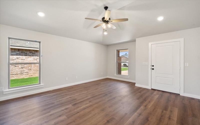 2210 134th Street, Lubbock, TX 79423, 3 Bedrooms Bedrooms, ,2 BathroomsBathrooms,Residential,For Sale,2210 134th Street,202557263