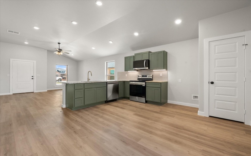 2204 134th Street, Lubbock, TX 79423, 3 Bedrooms Bedrooms, ,2 BathroomsBathrooms,Residential,For Sale,2204 134th Street,202557265