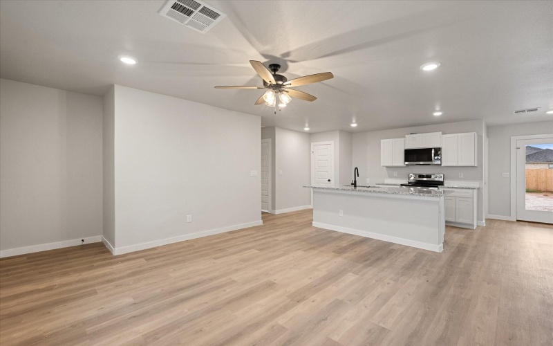 2309 133rd Street, Lubbock, TX 79423, 3 Bedrooms Bedrooms, ,2 BathroomsBathrooms,Residential,For Sale,2309 133rd Street,202557270