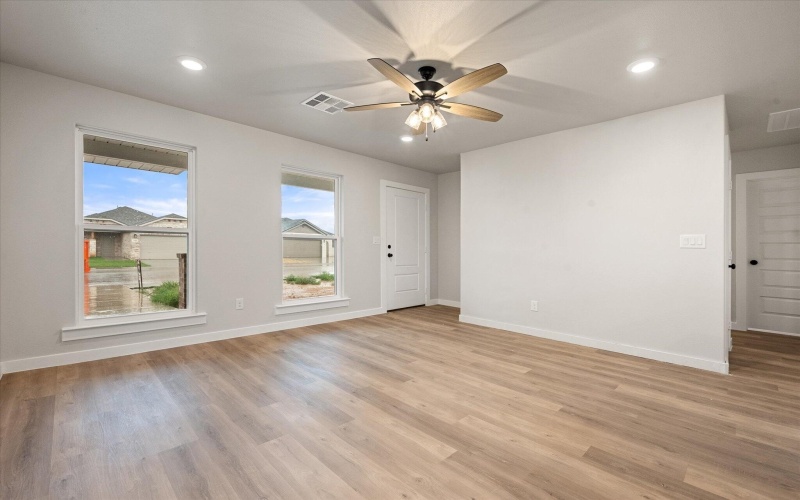 2309 133rd Street, Lubbock, TX 79423, 3 Bedrooms Bedrooms, ,2 BathroomsBathrooms,Residential,For Sale,2309 133rd Street,202557270