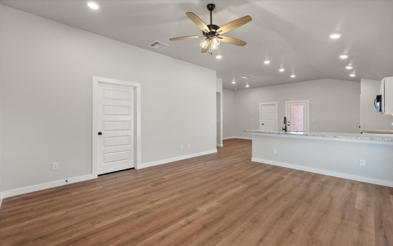 2312 133rd Street, Lubbock, TX 79423, 3 Bedrooms Bedrooms, ,2 BathroomsBathrooms,Residential,For Sale,2312 133rd Street,202557273