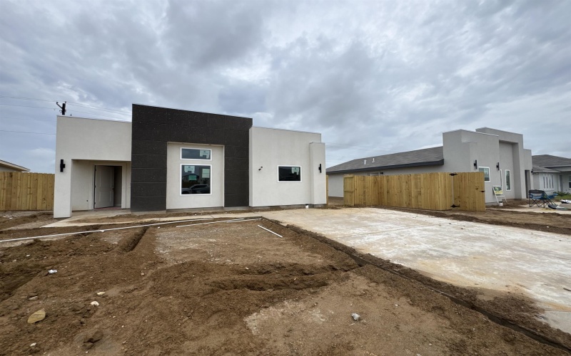 1619 Tutor Dr., Laredo, TX 78046, 3 Bedrooms Bedrooms, ,2 BathroomsBathrooms,Residential,For Sale,1619 Tutor Dr.,20252846
