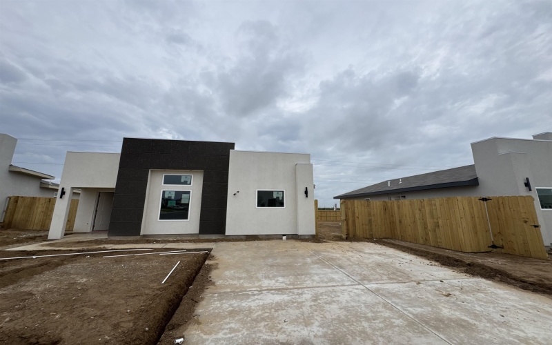 1619 Tutor Dr., Laredo, TX 78046, 3 Bedrooms Bedrooms, ,2 BathroomsBathrooms,Residential,For Sale,1619 Tutor Dr.,20252846