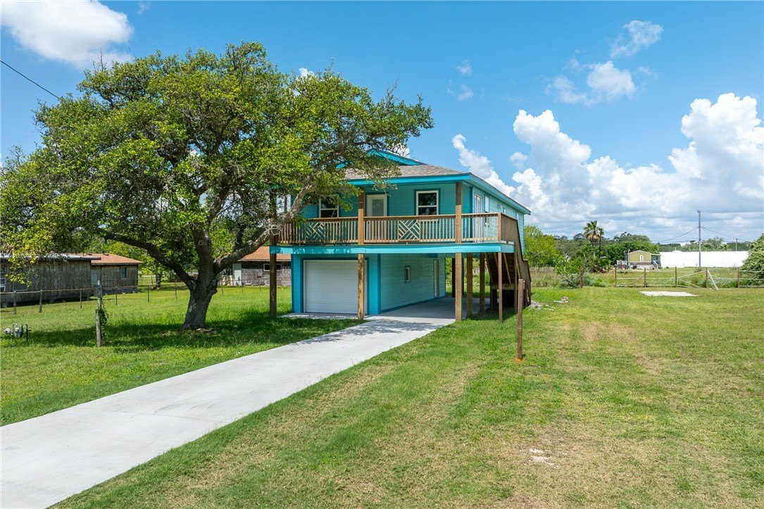 1123 S Fuqua Street, Rockport, TX 78382, 3 Bedrooms Bedrooms, ,2 BathroomsBathrooms,Residential,For Sale,1123 S Fuqua Street,458884