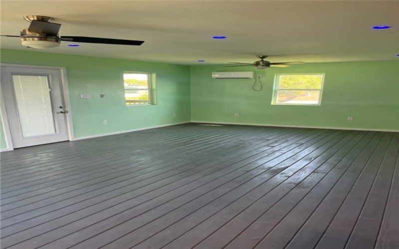 1123 S Fuqua Street, Rockport, TX 78382, 3 Bedrooms Bedrooms, ,2 BathroomsBathrooms,Residential,For Sale,1123 S Fuqua Street,458884