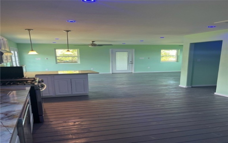1123 S Fuqua Street, Rockport, TX 78382, 3 Bedrooms Bedrooms, ,2 BathroomsBathrooms,Residential,For Sale,1123 S Fuqua Street,458884