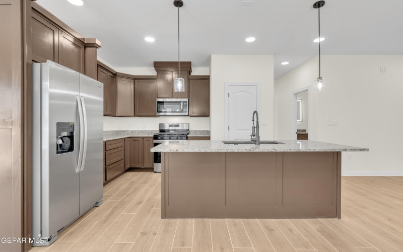 12325 Jack Vowell Way, El Paso, TX 79934, 4 Habitaciones Habitaciones , ,2 BañosBaños,Residential,En Venta,12325 Jack Vowell Way,0,925708