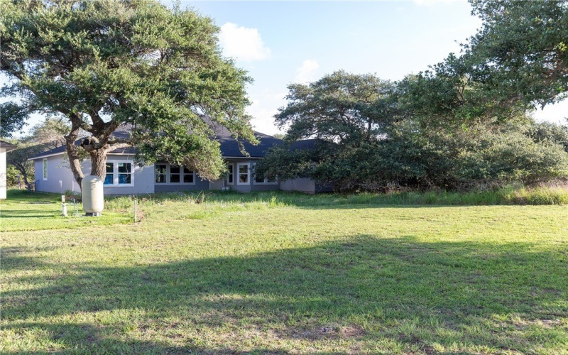 102 Oakmont Drive, Rockport, TX 78382, 4 Bedrooms Bedrooms, ,5 BathroomsBathrooms,Residential,For Sale,102 Oakmont Drive,455298