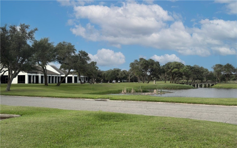 102 Oakmont Drive, Rockport, TX 78382, 4 Bedrooms Bedrooms, ,5 BathroomsBathrooms,Residential,For Sale,102 Oakmont Drive,455298