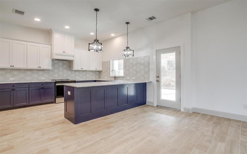 9077 Quarry Hill Court, Fort Worth, TX 76179, 4 Habitaciones Habitaciones , ,3 BañosBaños,Residential,En Venta,9077 Quarry Hill Court,20988377