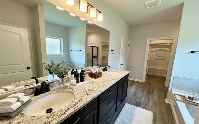 426 Zinfandel Place, Haughton, LA 71037, 3 Bedrooms Bedrooms, ,2 BathroomsBathrooms,Residential,For Sale,426 Zinfandel Place,0,20988397