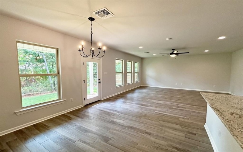 426 Zinfandel Place, Haughton, LA 71037, 3 Bedrooms Bedrooms, ,2 BathroomsBathrooms,Residential,For Sale,426 Zinfandel Place,0,20988397