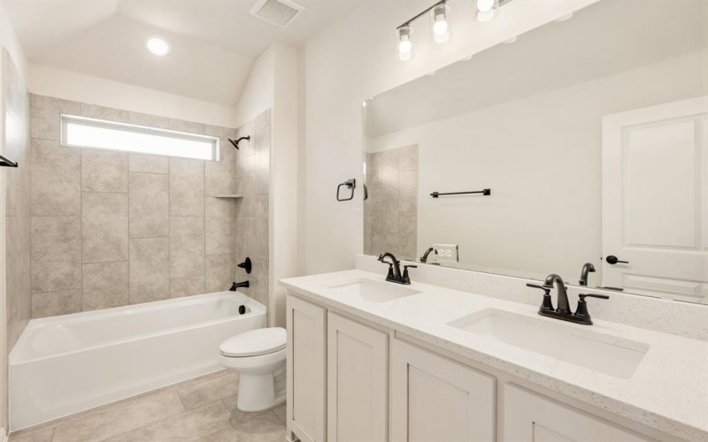 1233 Winona Street, DeSoto, TX 75115, 5 Habitaciones Habitaciones , ,5 BañosBaños,Residential,En Venta,1233 Winona Street,0,20988421