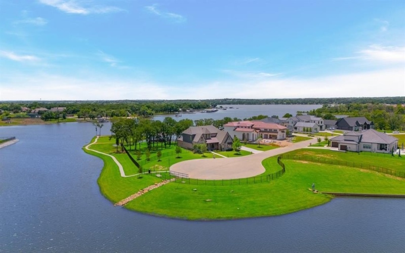 7061 The Resort Drive, Fort Worth, TX 76179, 5 Bedrooms Bedrooms, ,5 BathroomsBathrooms,Residential,For Sale,7061 The Resort Drive,20988478
