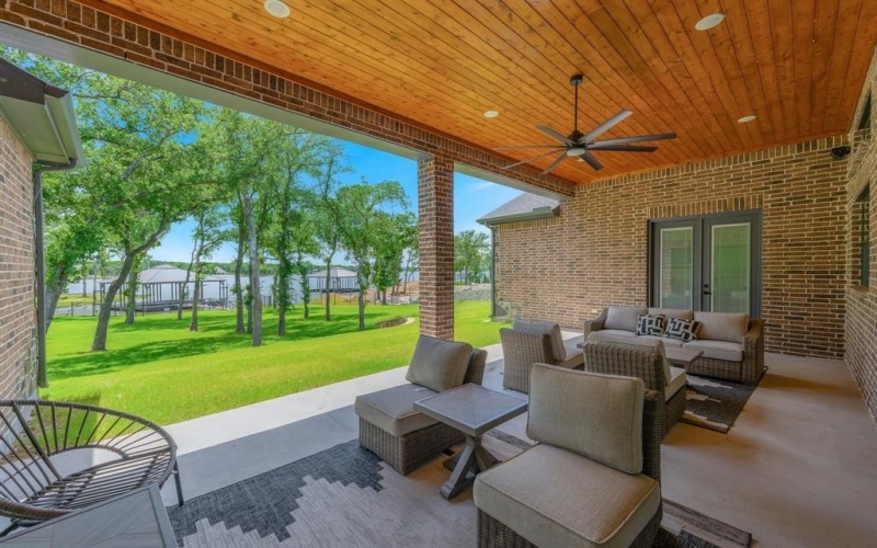 7061 The Resort Drive, Fort Worth, TX 76179, 5 Bedrooms Bedrooms, ,5 BathroomsBathrooms,Residential,For Sale,7061 The Resort Drive,20988478