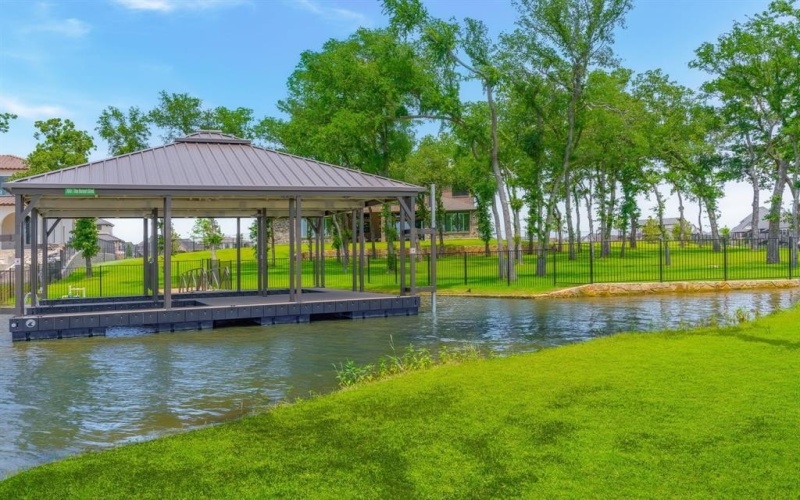 7061 The Resort Drive, Fort Worth, TX 76179, 5 Bedrooms Bedrooms, ,5 BathroomsBathrooms,Residential,For Sale,7061 The Resort Drive,20988478